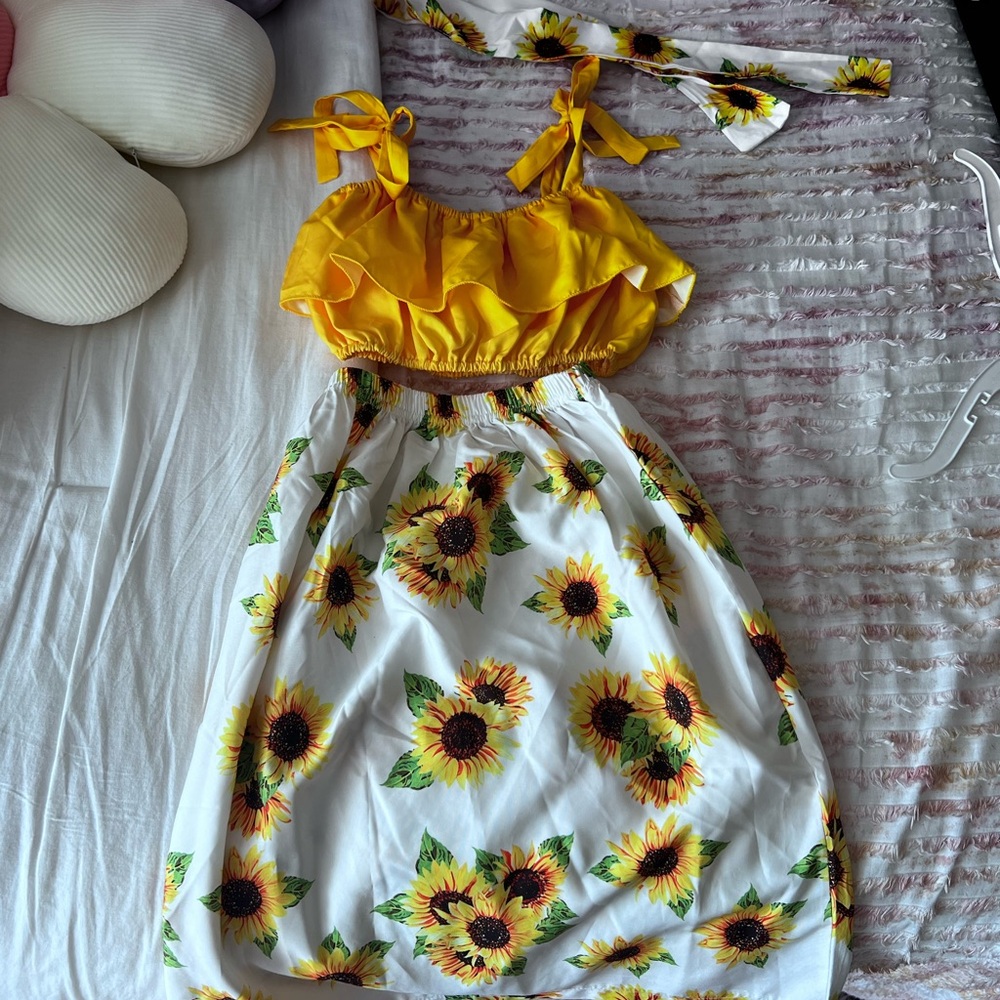 Sunflower 3 piece set toddler 3T skirt